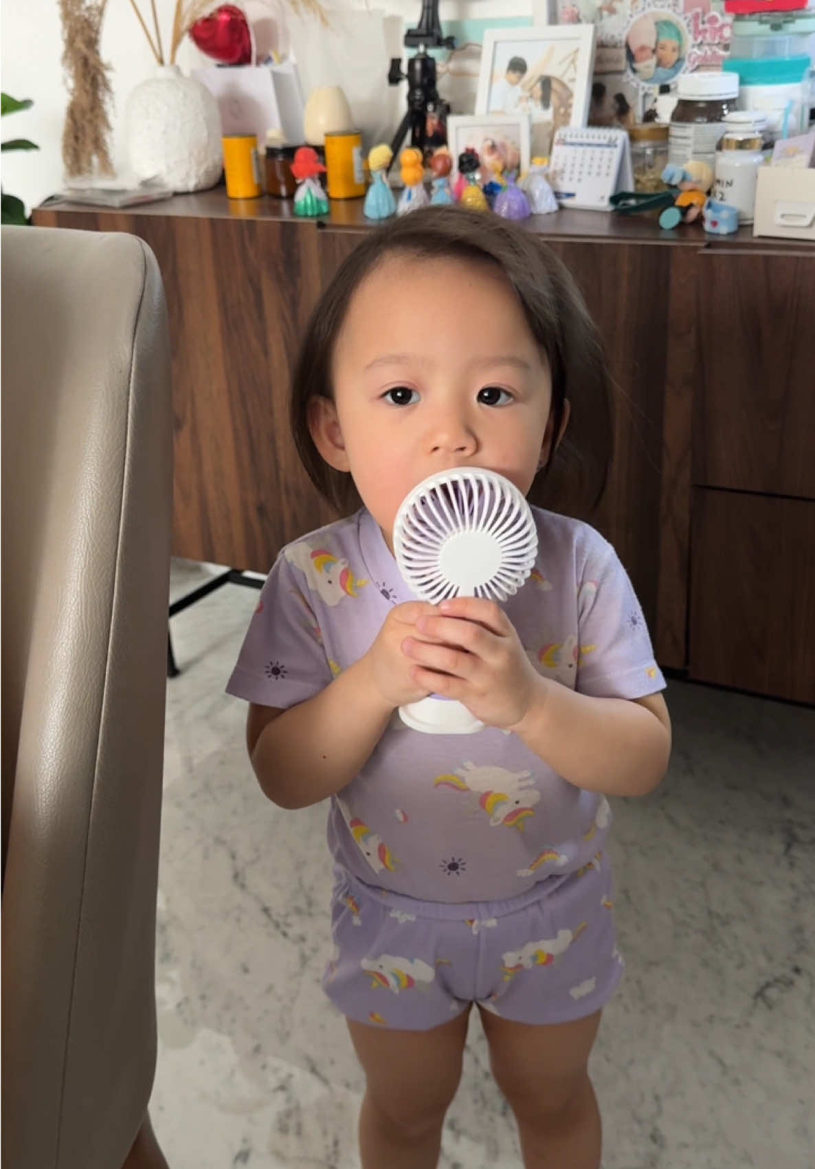 Kiana minta cobain samyang cuma sedikit banget udah minta dikipasin