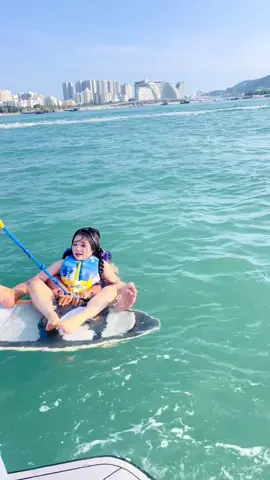 #sanyawakelướt sóng #lướt sóng #水上运动 #三亚的正确玩法 #aimuwakesurfclub @ Câu lạc bộ tự lái thuyền máy Sanyaaimu Wakesurfing 别在说我没告诉你们冲浪正确的打开方式了小姐姐都快把我耳朵喊聋了