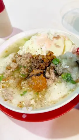 Makan bubur dulu ygy #makan #makanenak #bubur #kuliner #fyp 