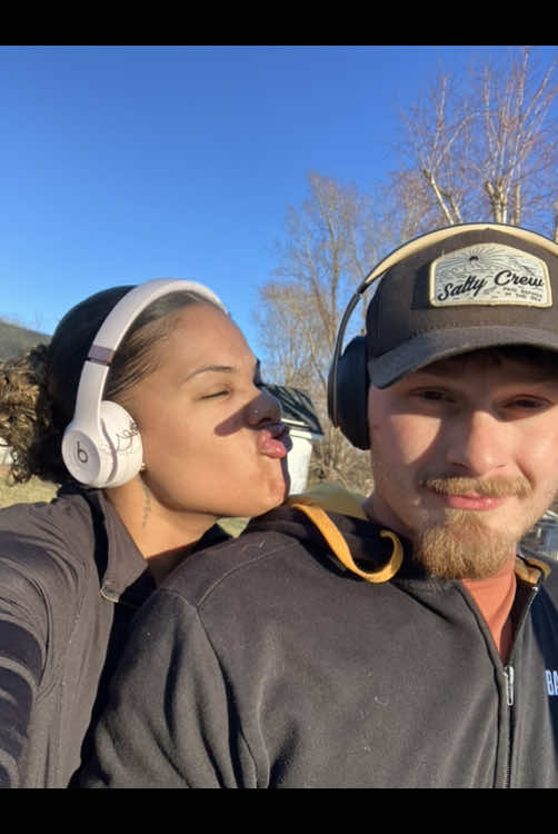 You know we are on each others team when it comes to the gym grind💪🏽🫶🏽 Grab your partner and crush this core challenge: 	✨	3x15 Reverse Crunches 	✨	3x15 In & Outs 	✨	3x15 Plank Claps 	✨	3x15 Sit Up Taps Tag your workout partner and let’s build strong cores together!❤️ #explore #explorepage #Fitness #fitspo #weightloss #fitnessmotivation #training #mindovermatter #fyp #fitnessmodel #coupleworkout #corechallenge #abs #couplegoals 