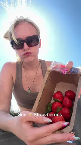 Acrylics serving a dual purpose #sun #british #england #strawberries #Summer #spring #tanning #uv #yay #fyp 