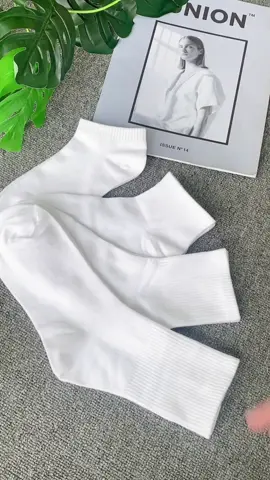 Dòng tất 4 chiều cao, 3 màu sắc siêu hot đây ạ #Cherryshop #tatcotton #settat #combotat #tatcottonnamnu #tatcaoco #tattrang #tatbasic 