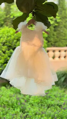 Một chiếc mullet nhẹ nhàng mà không kém phần lung lung dưới nắng🥰🥰🥰   #timeokidsmom #vaythoinoi #vaysinhnhat #vaytieuthu #vaycongchua #vaydutiec