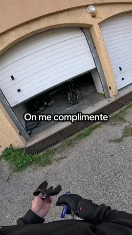 Toi aussi ta moto aime les compliments ? #pourtoi #moto #yamaha #tracer700 #arrow #ligne #sudfrance #cotedazur #bonheur #gopro #a2 