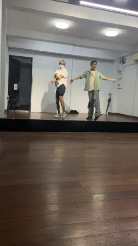 ဒီအပတ် Sunday class လေး ပြန်ဖွင့်ပါမယ်ဗျ 🥺 @V-lack🐨 @Hyun-B”153” @tomharry454 @mmstarentertainment2  #mmstarentertainment #fyp #အကသင်တန်း #အကသင်တန်း #danceclass #dancer #douyin #basicclass #sundayclass 