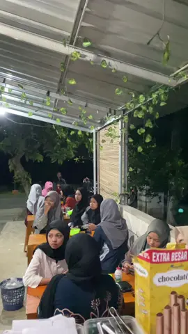 Antrian penuh#seblakprasmanansilfi #duyungtakeran #fyp #24jam #viral #magetan 