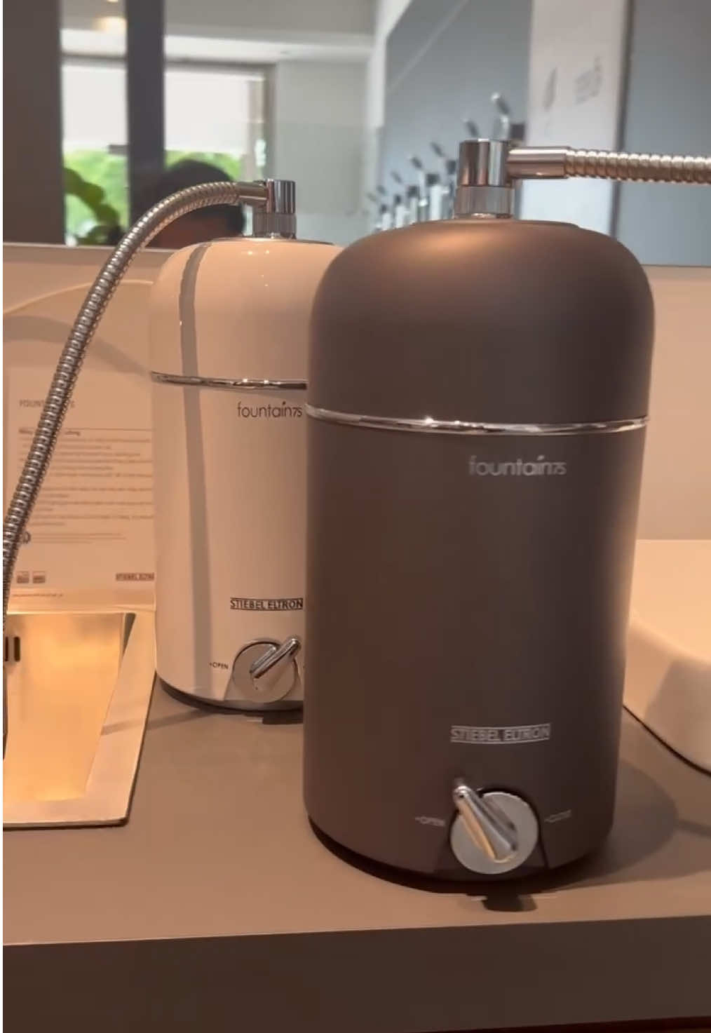 Máy Lọc Nước STIEBEL ELTRON Fountain 7S - Thương hiệu đến từ Đức với nhiều ưu điểm nổi bật như: ✅  Sở hữu lõi lọc 7 trong 1. Lọc sạch các cặn bẩn, rỉ sét, clo dư,.. ✅  Chứng nhận an toàn nước uống theo Tiêu chuẩn NSF 42 & 53 ✅  Không cần điện ✅  Đường ống rót nước linh hoạt 360° ✅  Van BẬT/TẮT bằng gốm bền bỉ ✅  Chỉ báo tuổi thọ của bộ lọc – 4320 lít hoặc 12 tháng, tùy điều kiện nào xảy ra trước #stiebeleltron  #fountain7s  #cws 