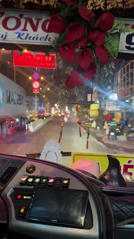 Tối nay xe nhà ra 2 xe đủ khách😜 cảm ơn quý khách ủng hộ nhà xe #NhaxeTinHuong #xuhuong #xekhachvietnam #fyp 19009214