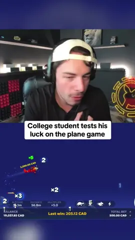 College student tests his luck on the plane game #kickstreaming