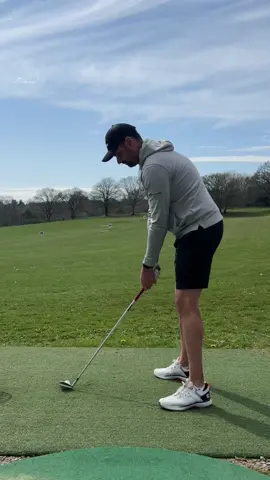 No my big beefy legs are not for sale 🙄⛳️ #bodybuilder #golfswing #footjoy #takomo 