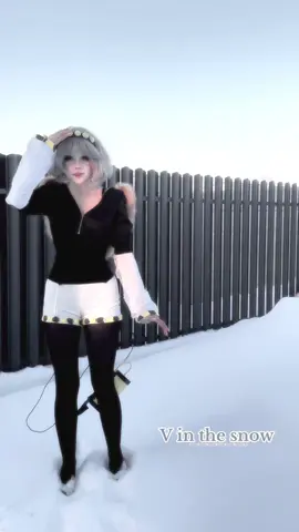 i dont have good drafts anymore  #v #vcosplay #murderdrone #md #mdcosplay #murderdronescosplay #cosplay #fyp #snow 