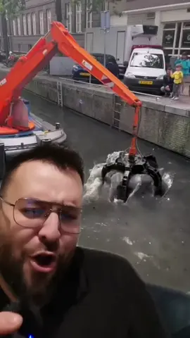 Sorprendente lo que sacan de este río 😲