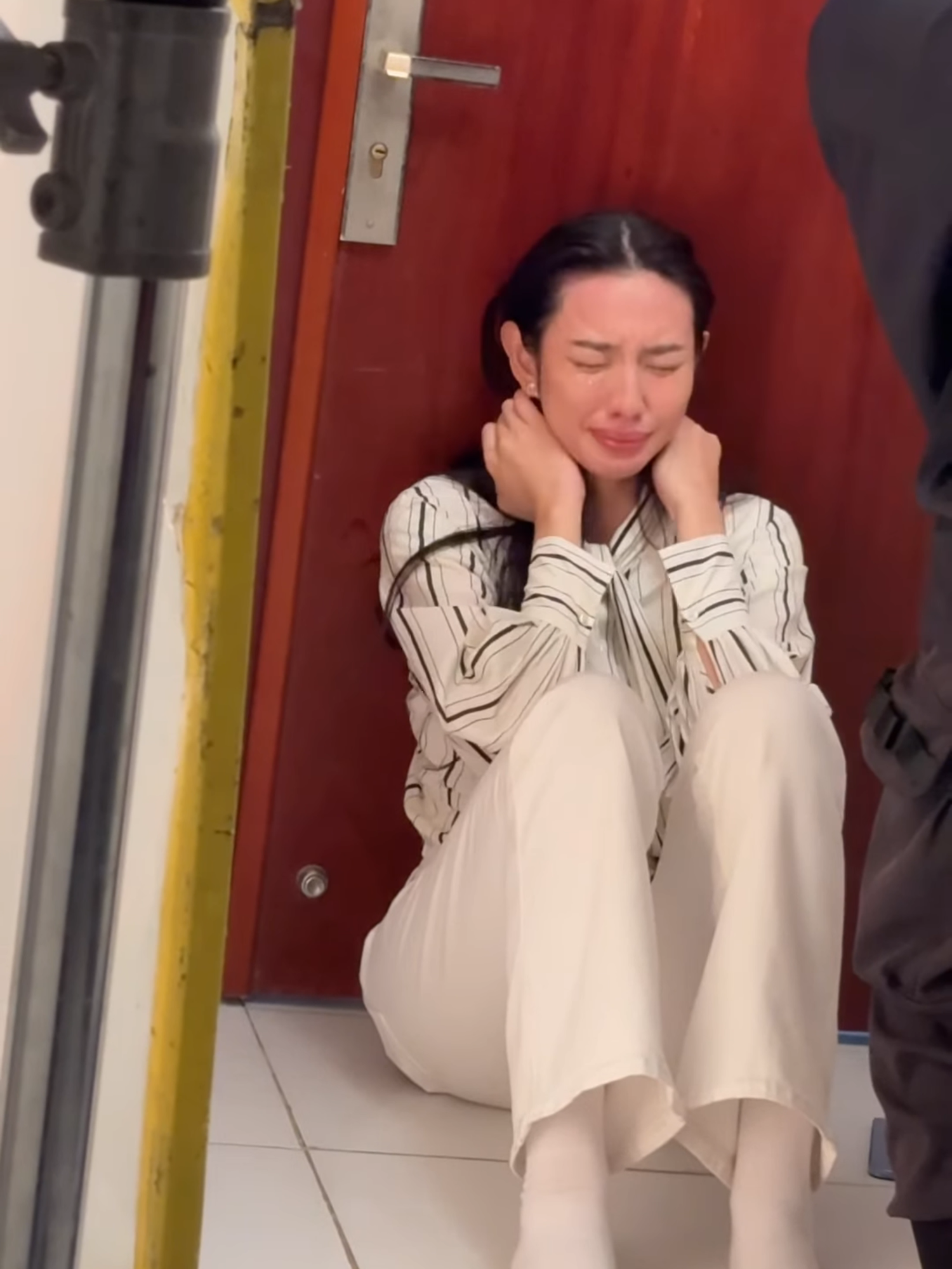 CÔ ấy tâp khóc trong MV của đức phúc. Khóc vẫn xinh #judytintuc #judystudio #tintuc #viruss #hangdumuc #quanglinhvlog #thuytien