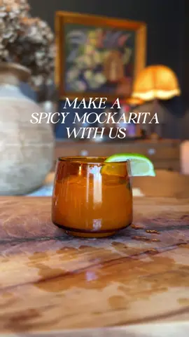Pour of the week: Spicy Mockarita 🍹 Our take on a spicy margarita that you can enjoy any time, any day 🌞 Let us know if you give it a try! #mocktails #mocktailrecipe #cocktails30sec #cocktailrecipe 