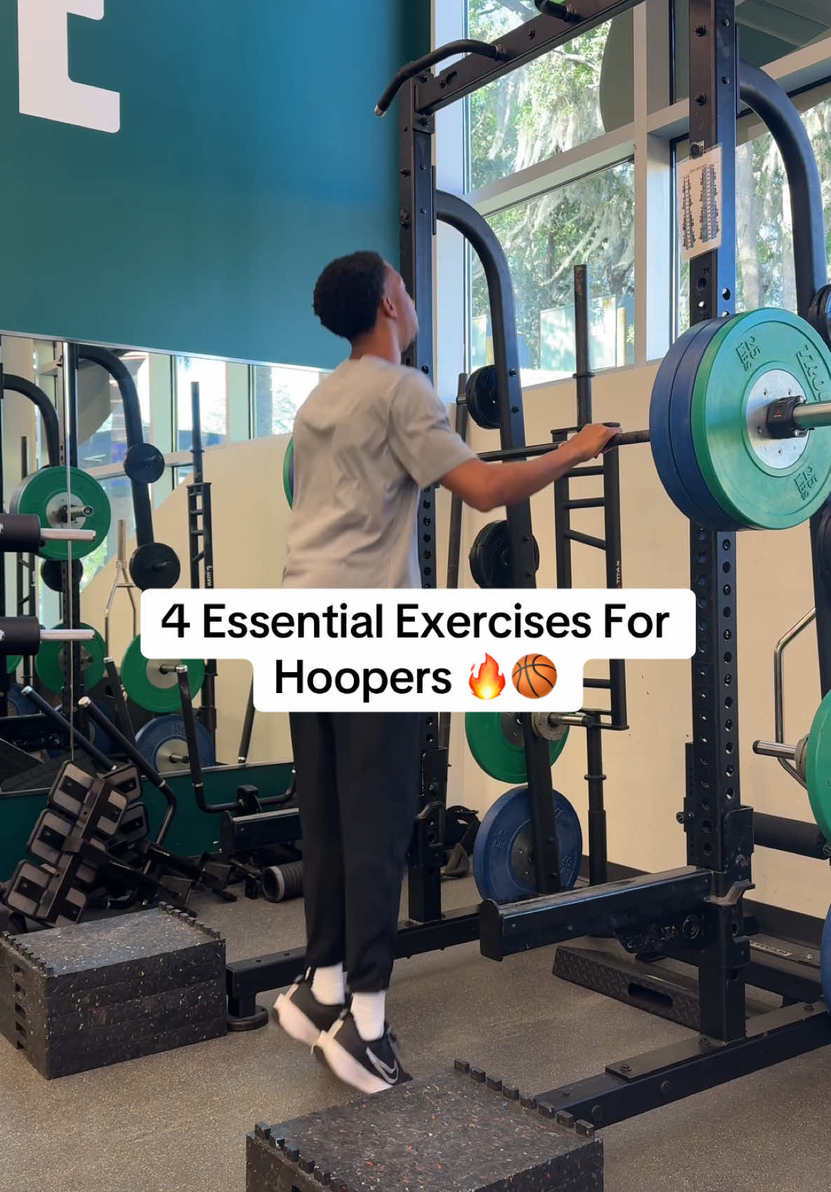 Here’s 4 exercises that you can use to improve your vertical and jump higher. Also great for helping with balance and leg power. Beneficial for everyone, including hoopers #fyp #foryoupage #basketball #legday 