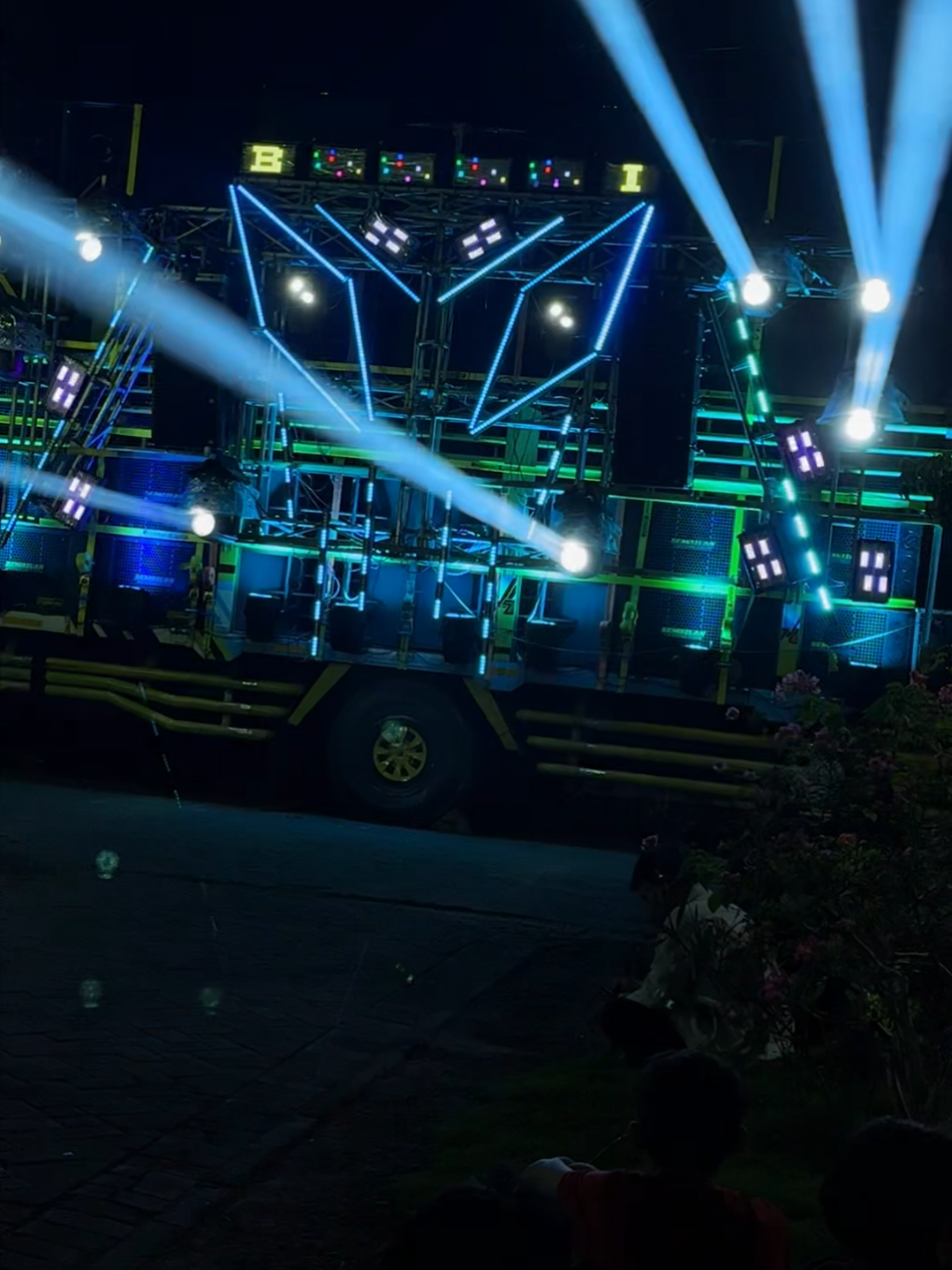 Sembilan Production Ready for SBSW 20225 🔥🔥🔥 @sembilan.production  #elninosoundlovers #pemburuhoreg #soundsystem #karnaval  #sumbersewusoundofficial  @horegbalapofficial  @teamkejut_official 