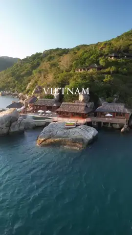 The Rock Retreat at Six Senses Ninh Van Bay, Vietnam 🌴 #luxuryresort #hotelsandresorts #thewhitelotus #aroundtoure
