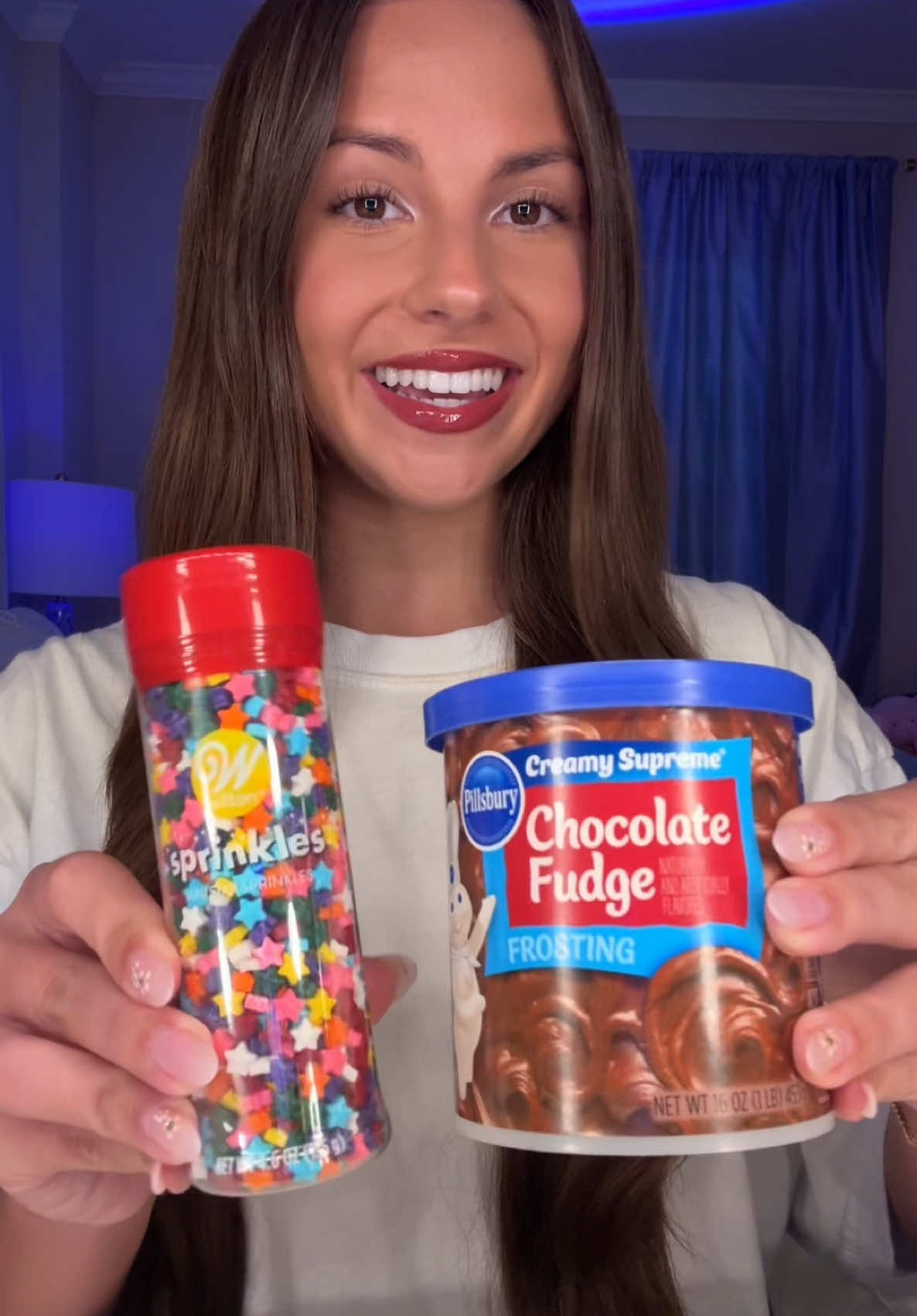 Chocolate funfetti icing DIY mukbang🧁🍫 #icing #funfetti #chocolateicing #mukbang #fyp #fypシ #シ #fy #asmr #chocolate 