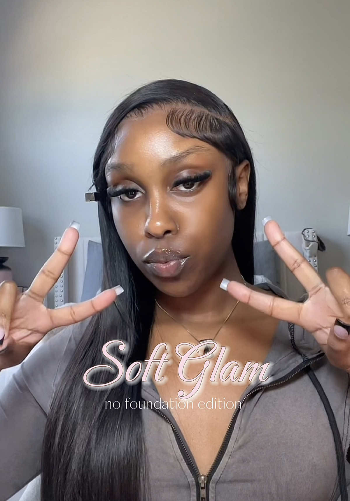 pt. 1 of my go-to makeup routine 🎀  products:  @elfcosmetics hydro grip primer @L.A. Girl Cosmetics concealer in espresso  @Too Faced born this way concealer in chestnut @ONE SIZE BEAUTY ultimate blurring setting powder in sweet honey @Fenty Beauty sun stalk’r instant warmth bronzer in mocha mami @Charlotte Tilbury airbrush flawless setting spray @NYX Professional Makeup eyebrow pencil in dark brown and cherry  - - - #blackgirlmakeup #makeup #makeuptutorial #beginnermakeup 