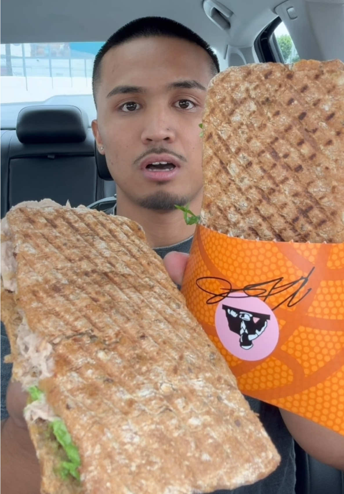 KD meat sandwich😳 #fyp #review #Foodie #fypシ #foodtiktok #mukbang #sandwich #foodasmr #joeandthejuice #tastetest 