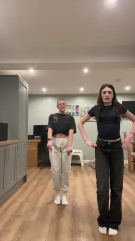 Who else has watched the new Snow White film🤍#snowwhite #like #dance #trend #fyp #foruyou #viral 