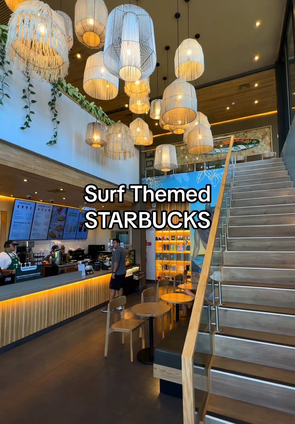 Coffee but make it 🏄🏼‍♀️🌺🌞 #starbucks #elsalvador 