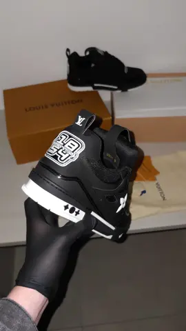 Lv skate⚫️⚪️ #fyp #fyp #fyp #fyyyyppppppp #sneakers #fashion  #shoes #lv #louisvuitton #lvskate #skate 