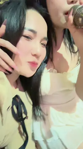 Mua 10 nghìn tiền xôi mất 8 nghìn tiền lá🤣.thế lỡ tay bo 500 rồi theo ae có nên xin lại không ạ  #annhien37 #anquanthai #aelaixebacnam #nutaixexedaukeo #xehowo 