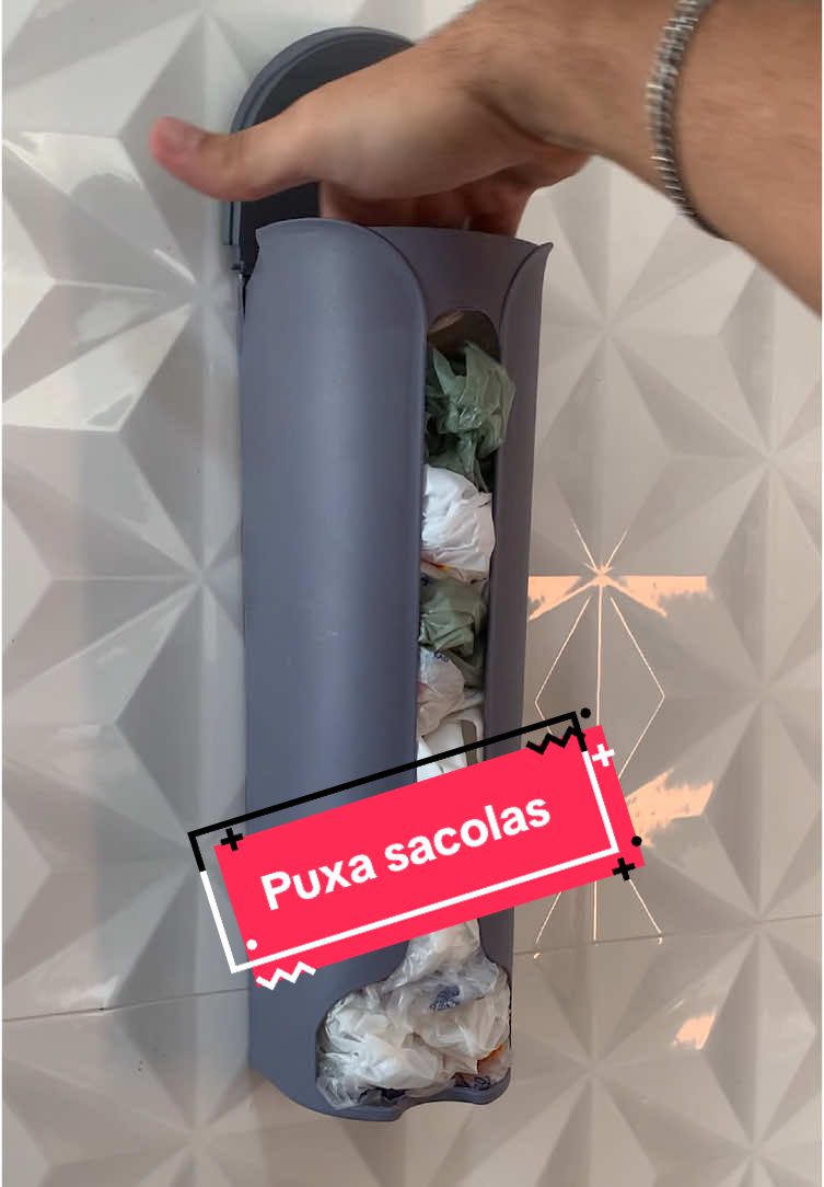 Comprei o porta sacolas mais elegante da Shopee 🤯 😱Quer o link? Olha na BIO! ⛓️‍💥 Outras formas de encontrar o link: ✅ Na BIO (link azul) Produto 003 #dicas #dicascasa #achados #achadinhos #achadinhosshopee #achadinhosaliexpress