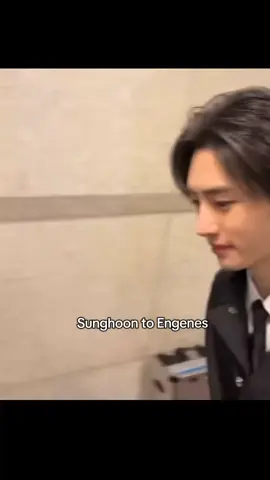 Bro is pissed off, can't even hide how he looks disappointed  #SUNGHOON #ENHYPEN #Enhypenandsasaeng #sasaengs @enhypen #EnhypenAirportINC #creditssss 