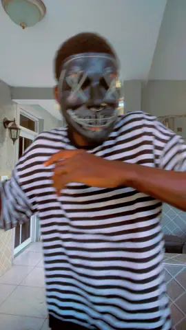 #transitions #fyp #viral #transitiontutorial #foryou #xyzbca #transitionsounds #transitioner #trend #makeup #cejour #casa_del_papel🎭🎯 