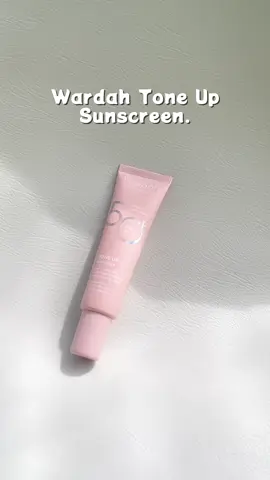 gong banget ini mah snscreennya auto beli terus dikeranjang👇🏻 #sunscreen #wardah 