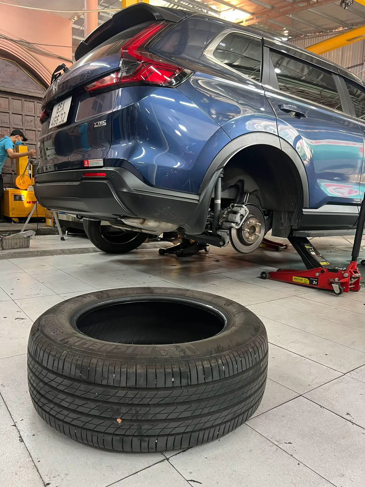 𝐇𝐨𝐧𝐝𝐚 𝐂𝐑𝐕  TRÁNG LỐP CHỐNG ĐINH - AN THỊNH ✅ Chống đinh hiệu quả, tự vá lỗ thủng dưới 6 li ✅ Phù hợp cho cả ô tô & xe máy ✅ An toàn, không ảnh hưởng đến vỏ xe , mâm xe Ngoài ra: - Chống xì lỗ mọt vỏ xe  - Giảm nổ lốp bất ngờ trên cao tốc 🔥Thông tin liên hệ: Hotline:0909.088.160- Thu Đông tráng lốp  AN THỊNH: 398B Mã Lò, quận Bình Tân HCM