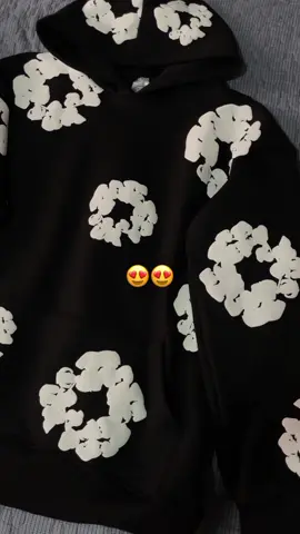 DENIM TEARS 😮‍💨 #denimtears #hoddie #paratii #fyp #foryoupage #😍😍😍 #fyppppppppp #paratiiiiiiiiiiii #viral_video 