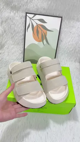 Sandal xinh iu mang được hai kiểu lun ạ 🥳 #reviewgiay #reviewgiaydepgiare #giaysneaker #giaythethao #xh #goclamdep #xinhdepmoingay #reviewfashion #fashiontrend #LearnOnTikTok #back2school #giày #reviewlamdep #shoes #reviewthoitrang #style #notafashion 