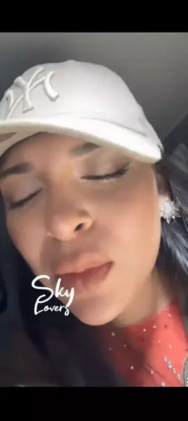 @Cieloo siempre deleitándonos con su hermosa voz 💙😍🎶 #cielofernandez #live #corazonserrano #SkyLovers #fypp #tendencia 