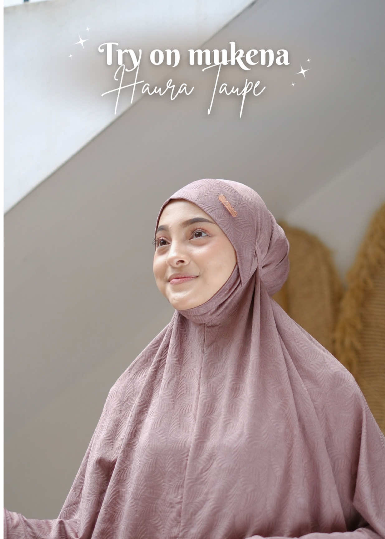 Koleksi mukena ini jadi favorite sahabat shalihah lohh🤗 #mukenahcantik #rekomendasimukena #mukena #lebaran #alhasani #mukenaalhasani #mukenadewasa 