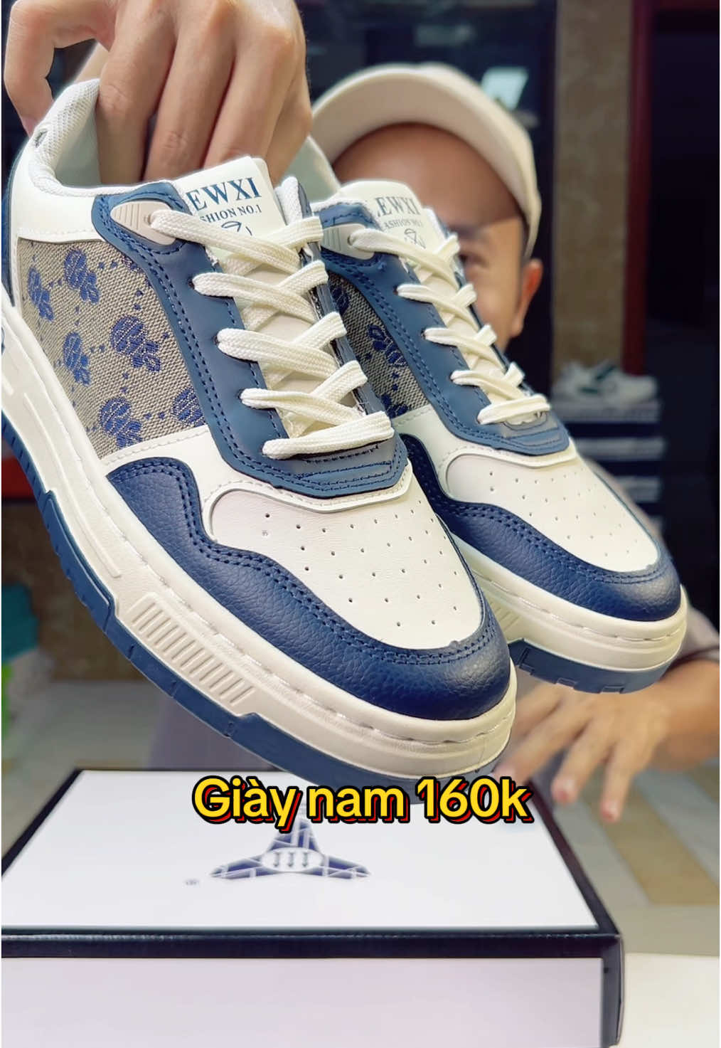 Giày nam tối màu đế bằng dễ phối đồ hợp với mọi lứa tuổi ạ #manhgiay #manhbangiay #giaynam #giaysneaker #giaythethao 