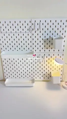 shelfboard ala pintrest co yang 1 sett👀⌨️  #desksetup #desk #deskdecor #pegboard #deskdream #mejabelajar #mejaminimalis #kamaraesthetic 