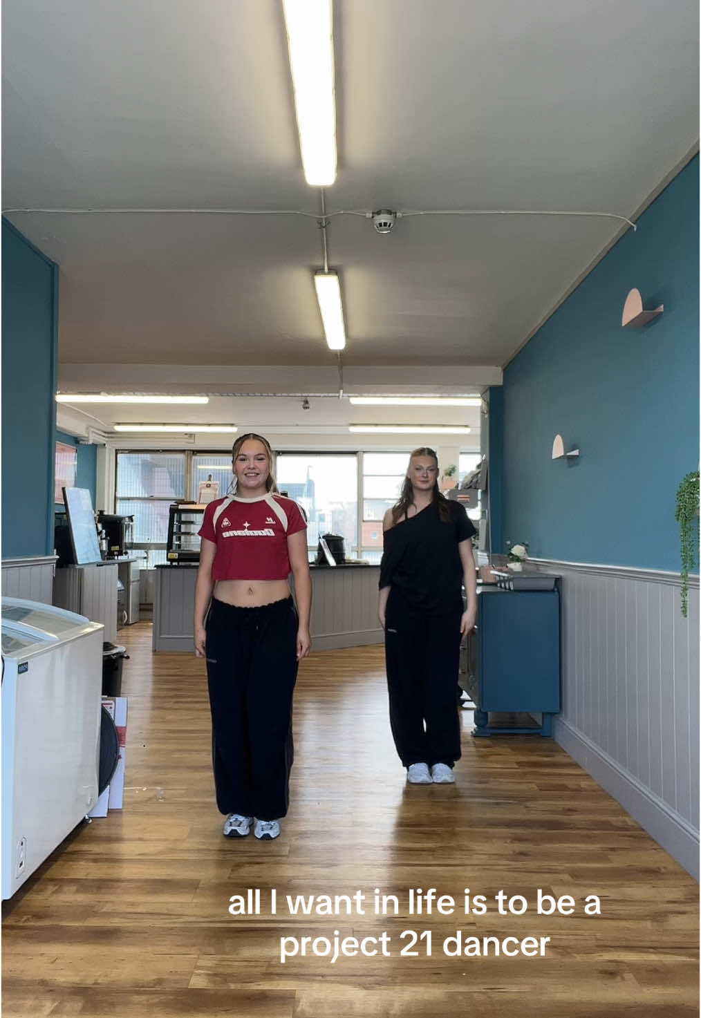 @lpickering8  #fyp #dancer #dance #foryou #foryoupage #dancers #mollylong #project21 #addictdanceacademy #popmusik 