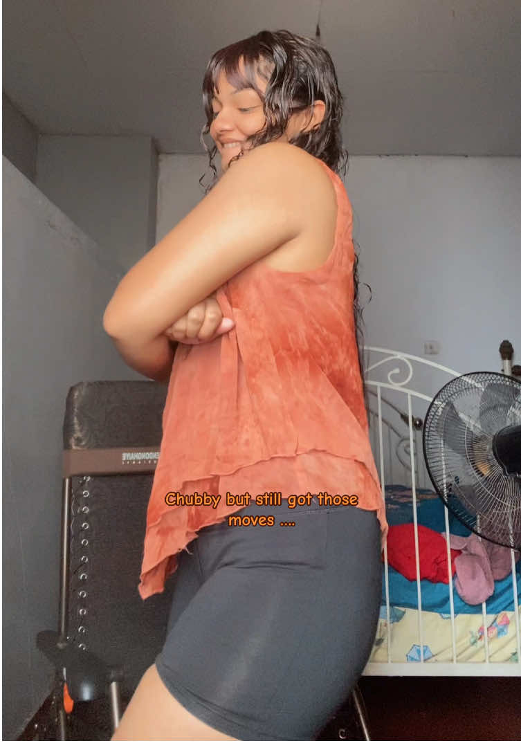 Chubby Yesh 😌 #capcutff#foryourpages#srilanka#fyps#sapnaFernando#sapna#sapylove#tiktoktainment#tiktokvlogashiontokwhattowearxyzbcaxybcazaypovsw#whattowatchv#vlogsGRWMfashiontokd #pov 