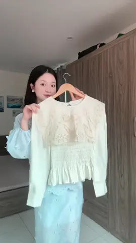 Awww set này phối xinh quá huhu #dvanh #outfit #xuhuong #homnaymacgi #vayxinh #viral #dulich #cafe 