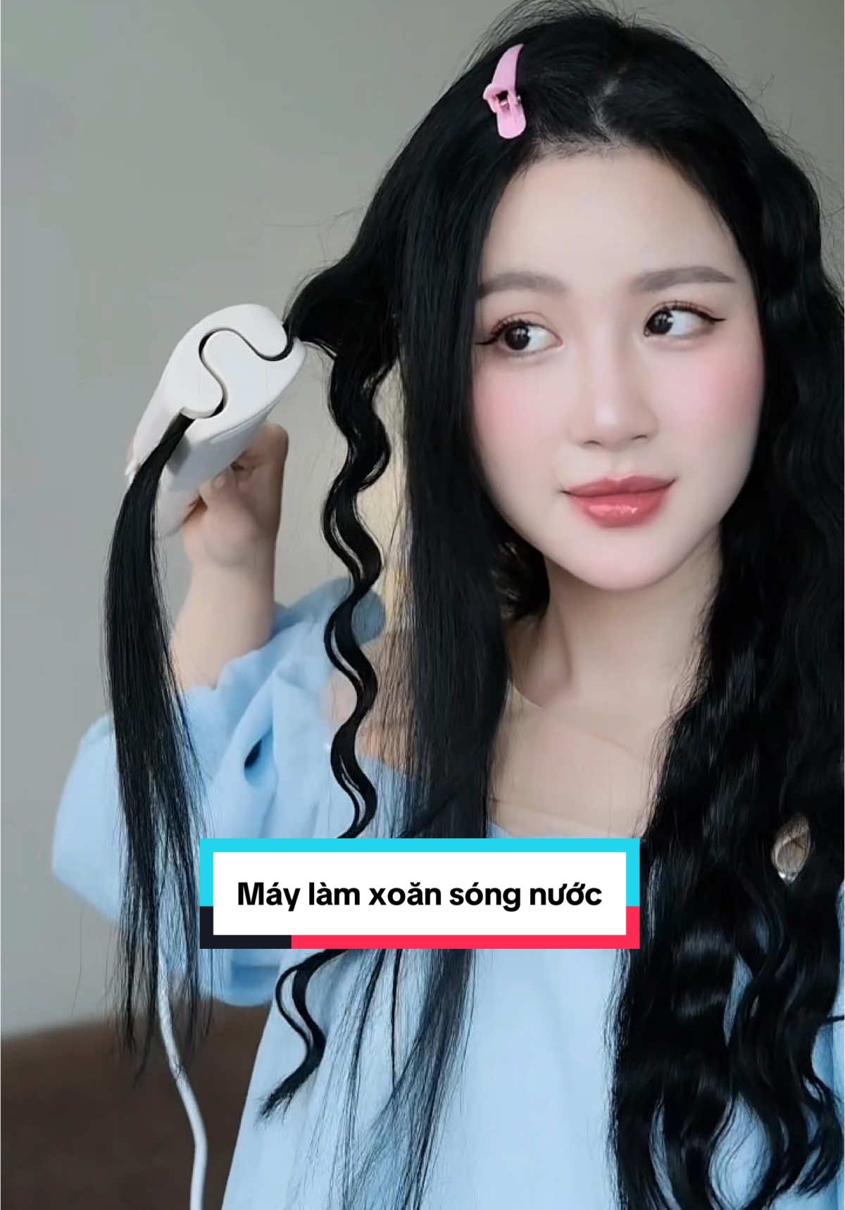 Chưa bao giờ làm xoăn kiểu này mà trông cũng hợp ha mọi người 🤭🤭 #jary #maybamtocsongnuoc #maylamtochippie #maylamtocjary #review 