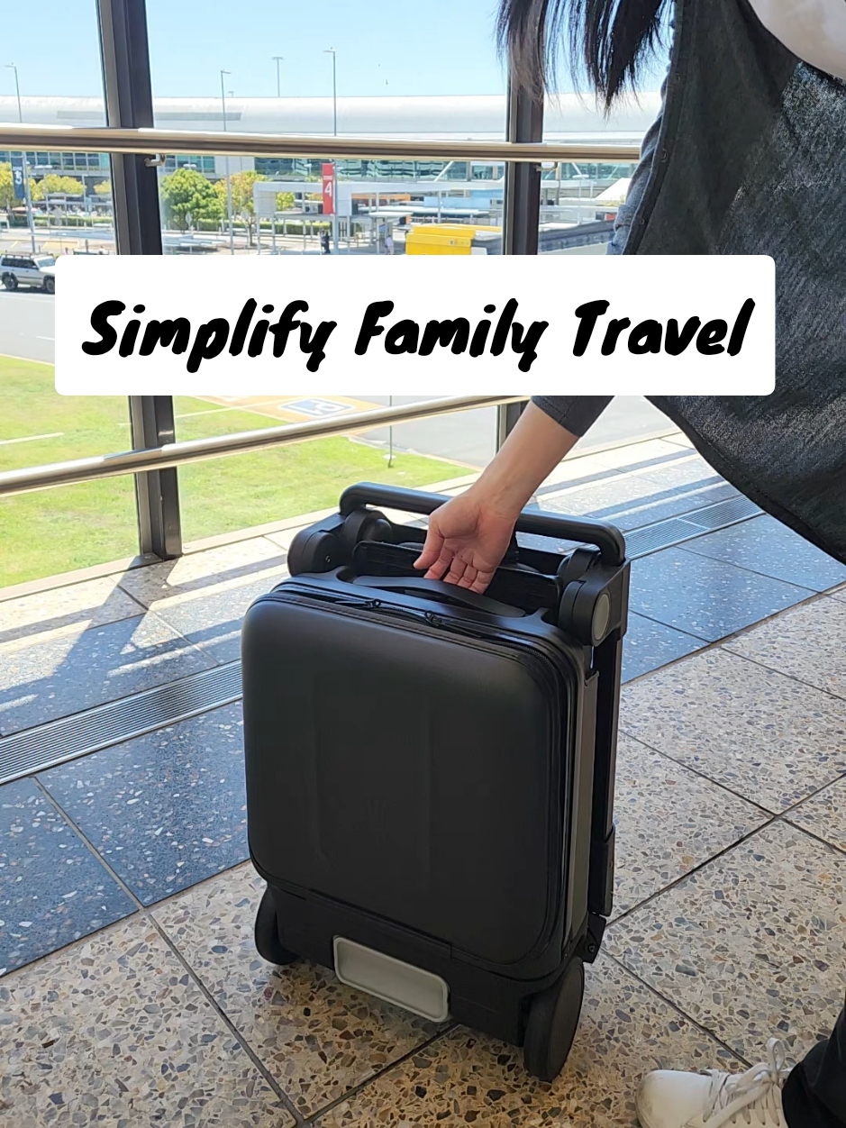 From carry-on luggage to stroller in seconds 🧳  #myternx #ternx #innovation #travelwithkids #travelingwithkids #familytravel #luxurytravel #stroller 