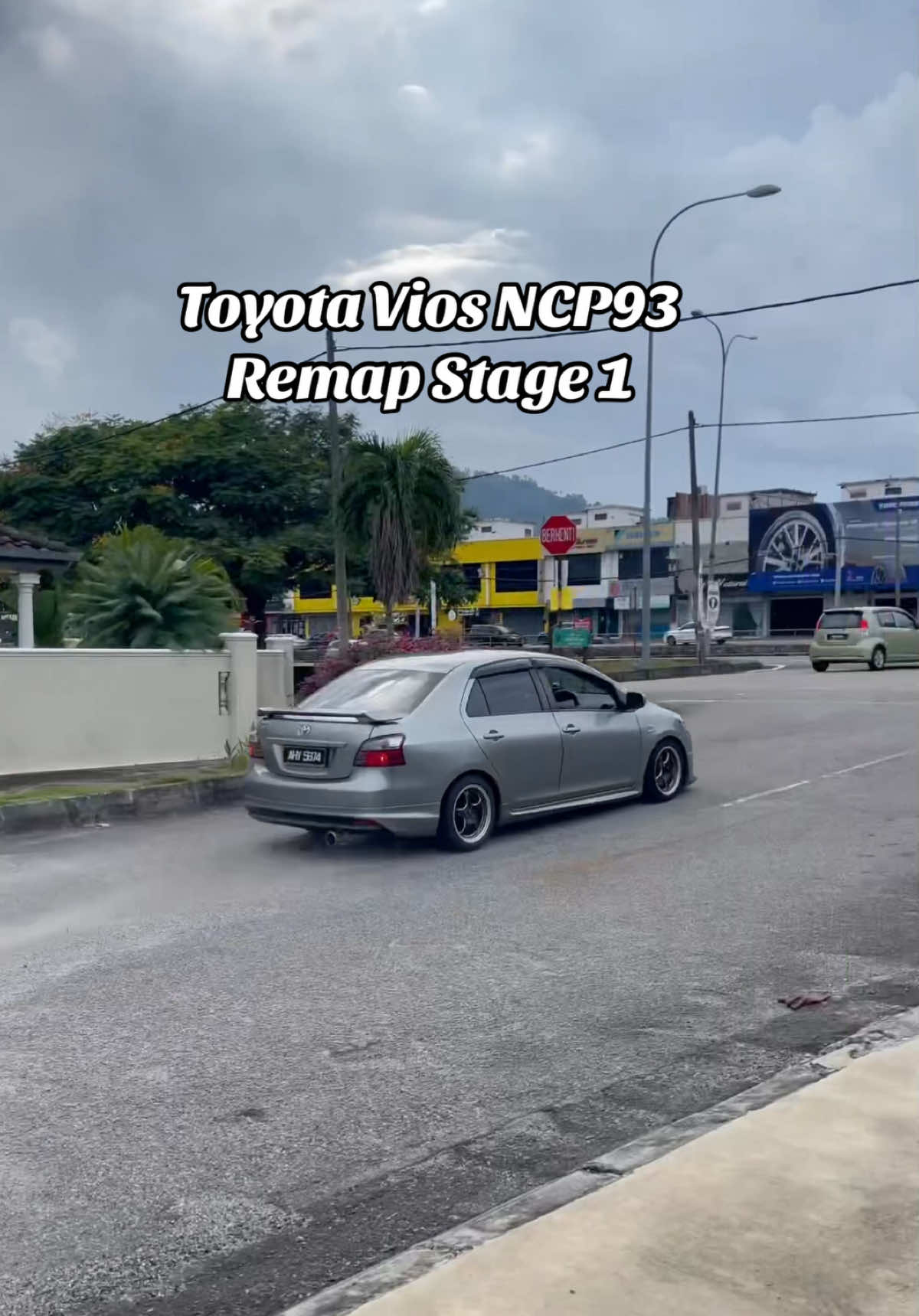 Fuhh cara AUTO berdesup macam ni 💨💨💨 Jangan 📏 sangat tau 😜 #toyotaviosncp93 #viosncp93 #ncp93 #ncp93dugong  #remap #xjtuning #xjtuningutara #fyp #foryoupage @airiellsmail 