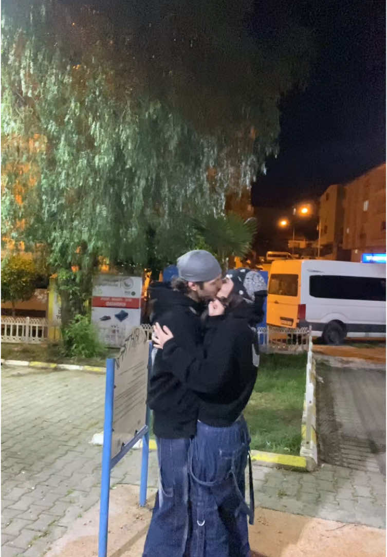 Gençler fail versiyonu birbirimizi biraz hırpaladık 😁😁😁 #fyp #viral #fy @aki 