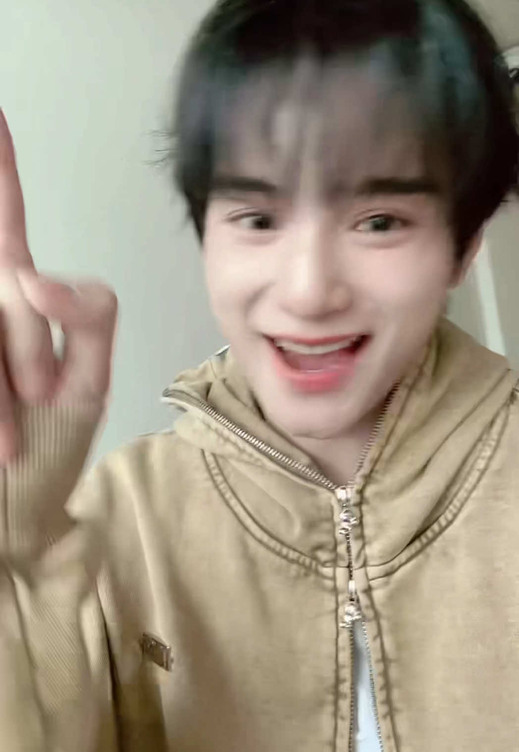 This song keep running in my mind ! 💛💛💛 Believe on yourself everyone! Trust the process and love what you love!!  #XODIAC #소디엑  #ZAYYAN #자얀 