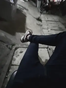 បើក facebook ឃើញតែគេដើរលេងហ៊ឺហា ឯងវិញធ្វើការគ្មានបានទៅណានឹងគេសោះ..