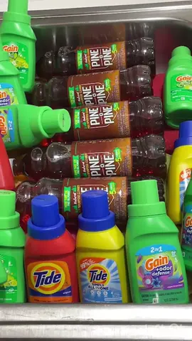 12 detergent bottles, 5 bottles of pop, 2 big ol palmolive ds bottles, and recycled powder😩😍 i posted the full live on my yt if u missed it! this is a comp of some jelly, powder, and ds bomb squeezes😉 #CleanTok #asmr #sponge #spongesqueezingasmr #clean #fyp #suds #powderbomb #pine #pinejelly 