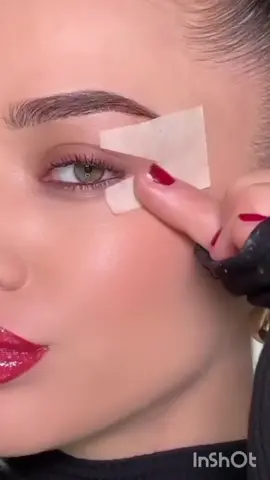 Makeup tutorial #foryoupage #Eyeliner #viral #trendingvideo #makemefamous #viralvideo #viralviralviralvuralviral #unfrezzmyaccount #dute #glowmyaccount #GlowUp #10millionadoptions #100k #contouring #eyemakeup #eyeshadow #lipstick #coreano #fyp #ytshorts 
